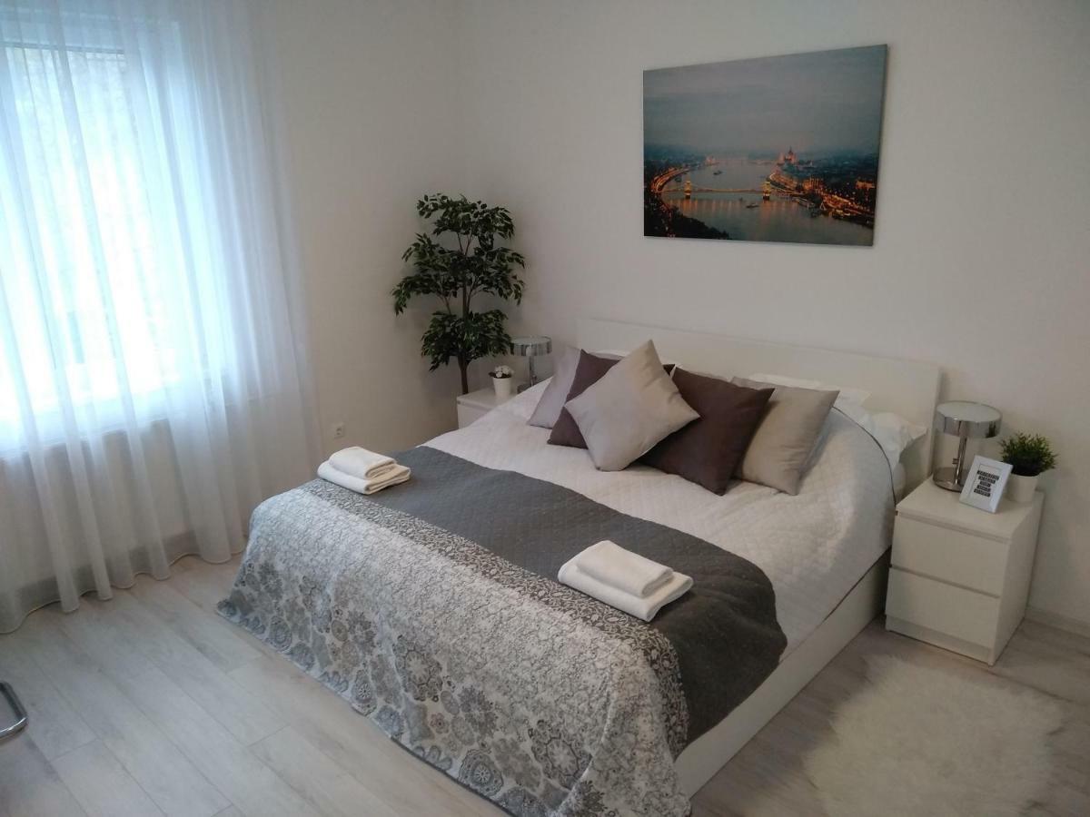 Pannónia Luxury Apartman with WIFI&Balcony Budapeste Exterior foto